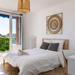  Appartement De Standing Proche Des Remparts France